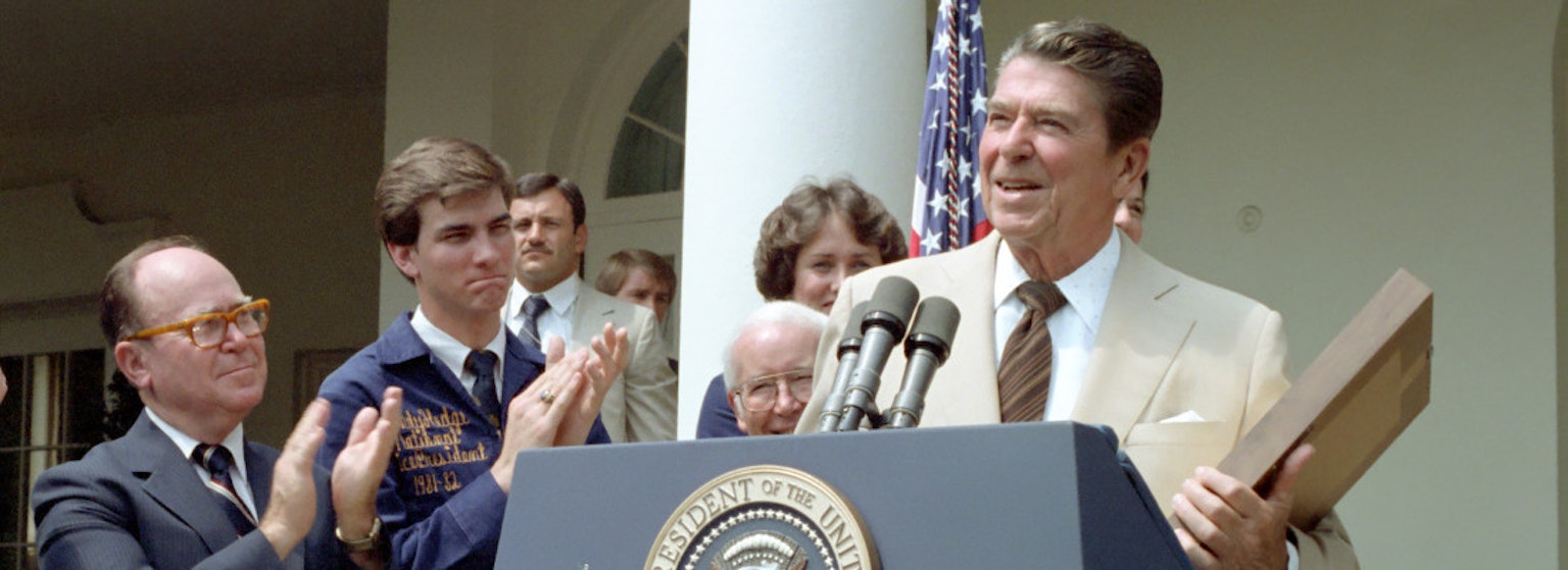 Ronald Reagan's white house diaries for the day of 07-27-1982