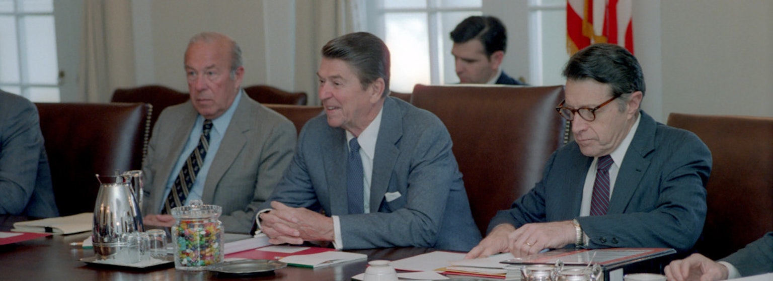 Ronald Reagan's white house diaries for the day of 11-18-1982