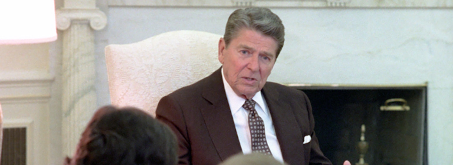 Ronald Reagan's white house diaries for the day of 04-22-1985