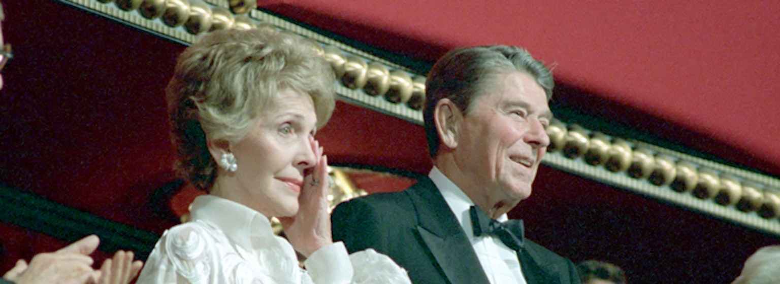 Ronald Reagan's white house diaries for the day of 12-04-1988