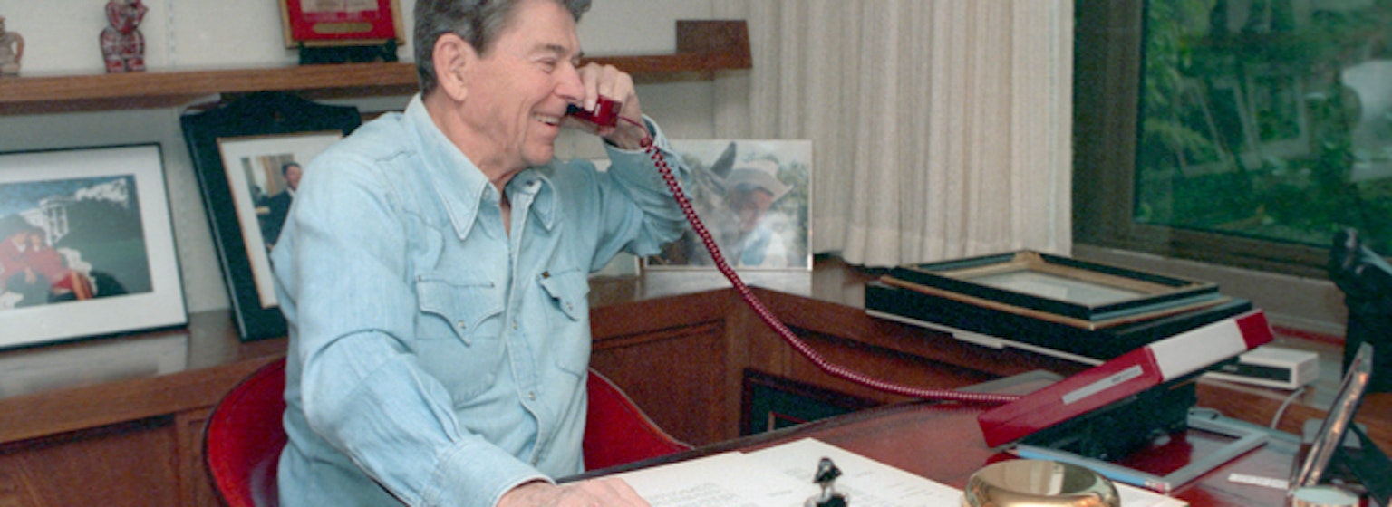 Ronald Reagan's white house diaries for the day of 12-24-1988